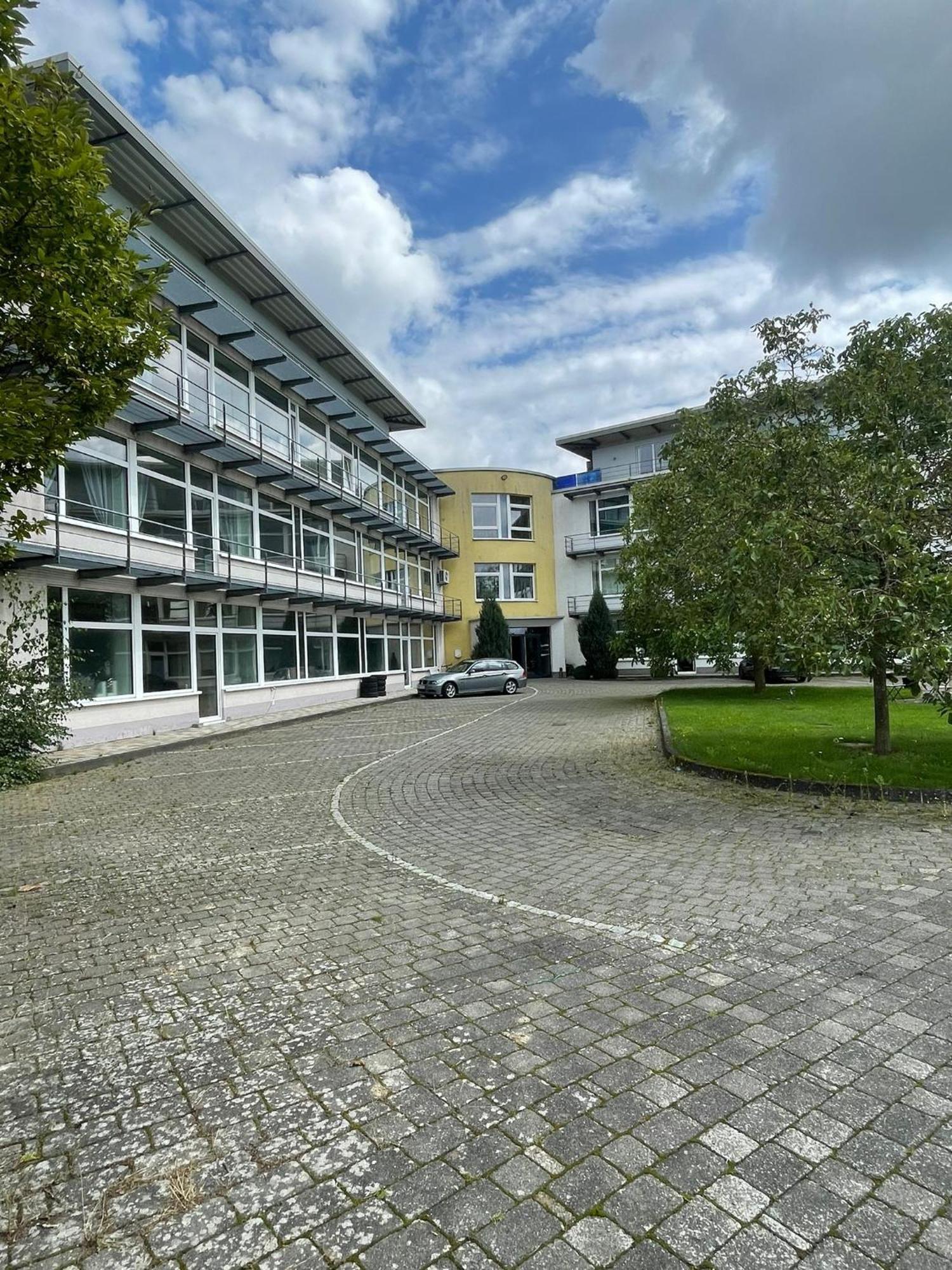 Eventhaus Aparthotel Panzweiler Exterior photo